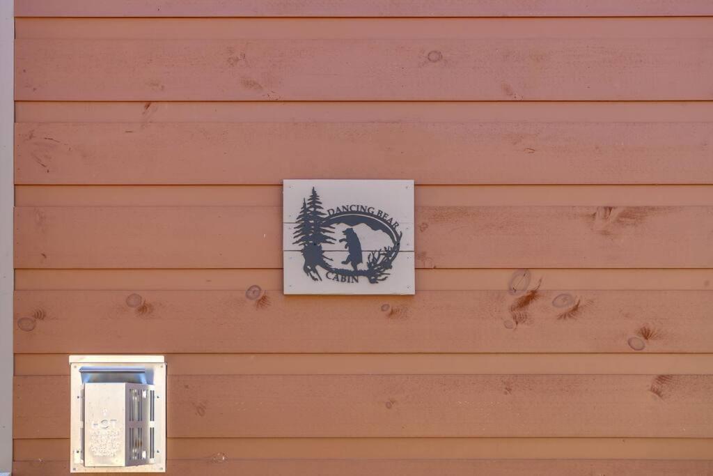 Dancing Bear Cabin- Relax & Enjoy! Sevierville Exterior foto
